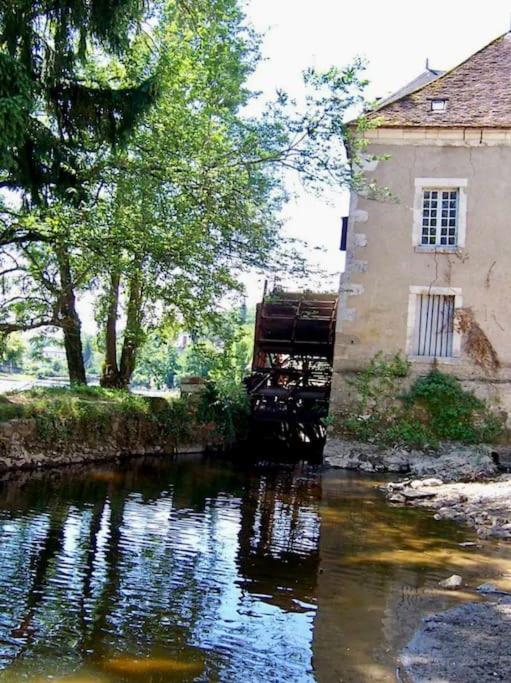 Charmant Studio Argenton Sur Creuse Exterior photo
