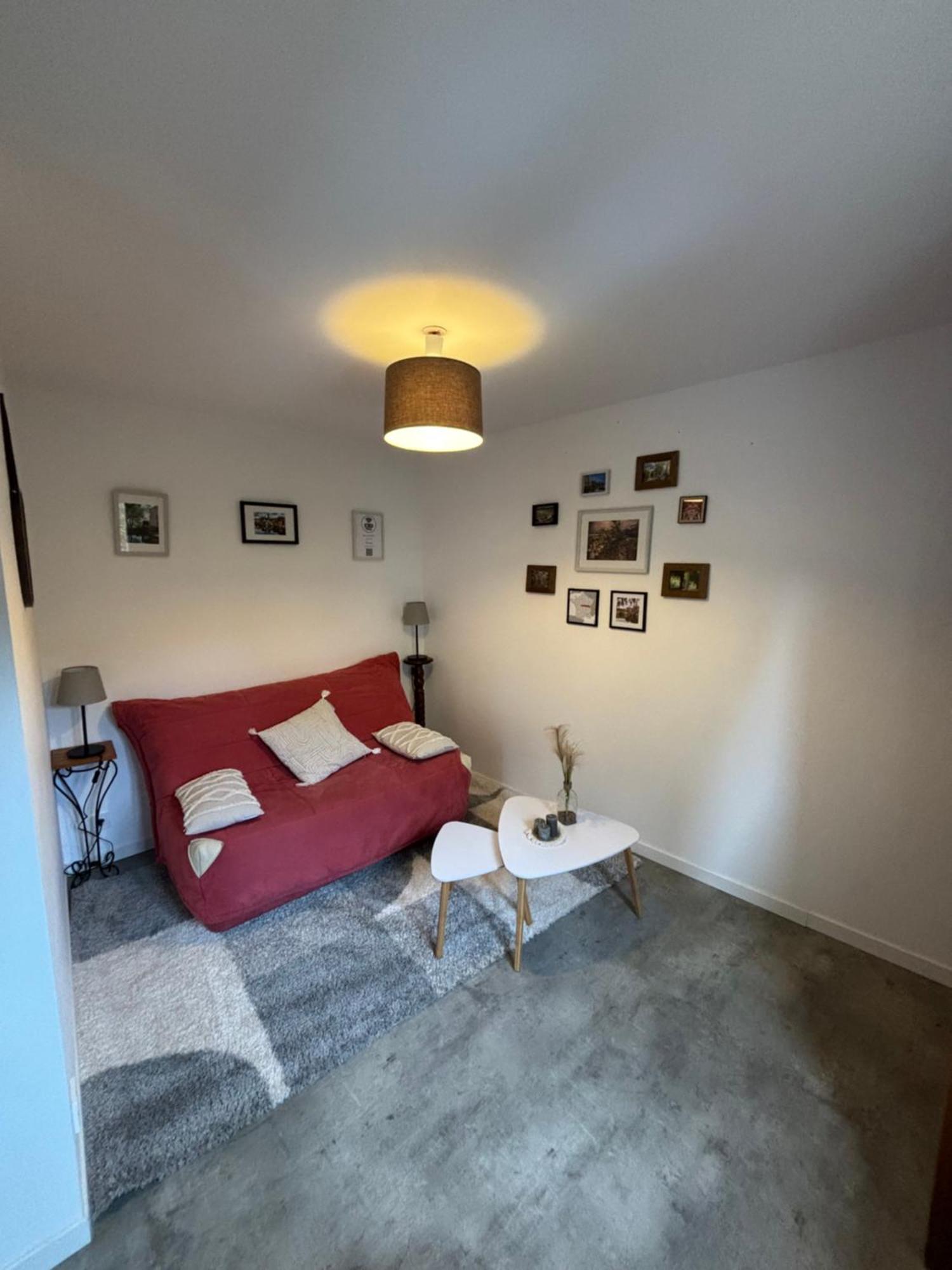 Charmant Studio Argenton Sur Creuse Exterior photo